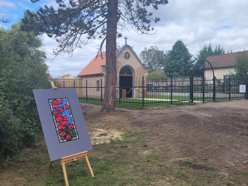 Titelbild für Beitrag: Feierliche Eröffnung des Sinti-Mausoleums in Osendorf